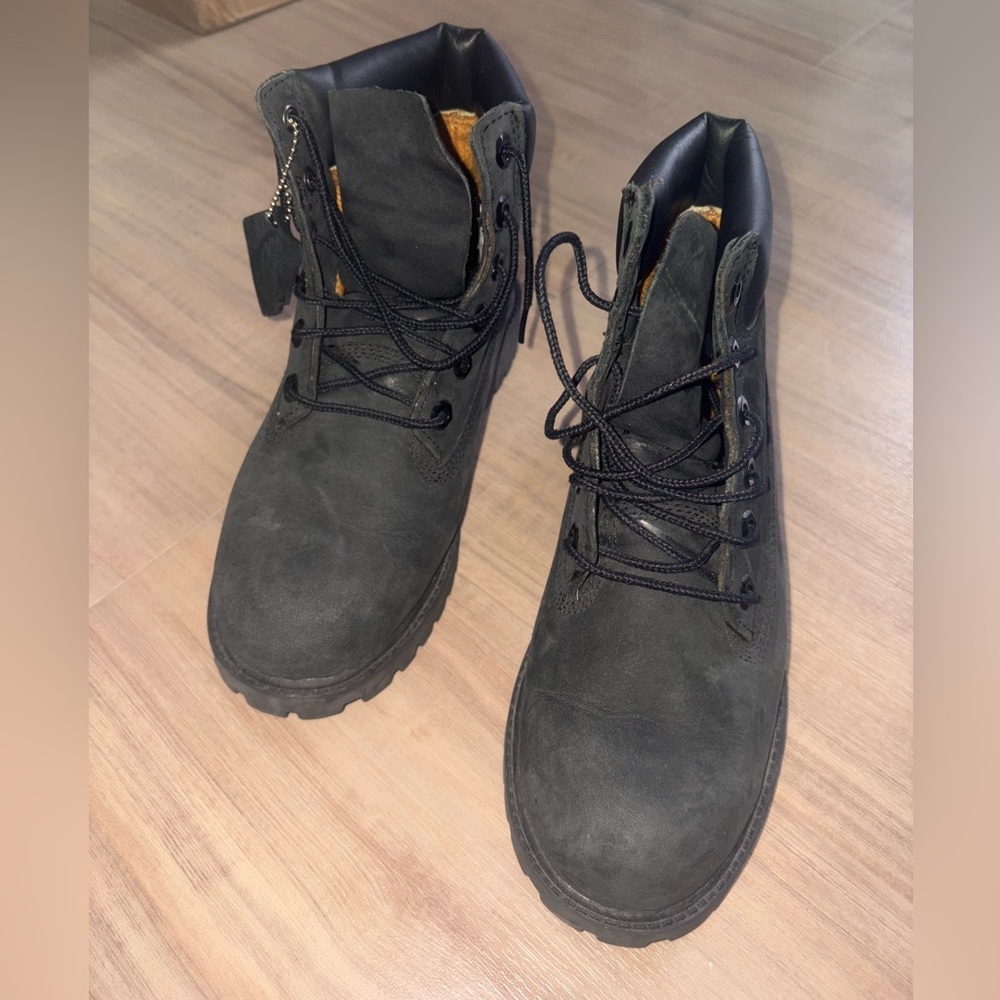 Timberland Black Boots - Picture 5 of 5